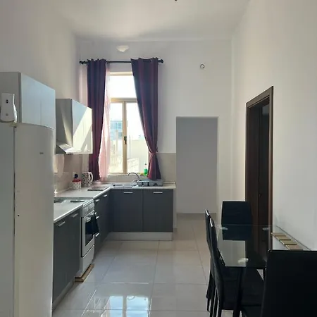 Homestay With Private Bathroom *